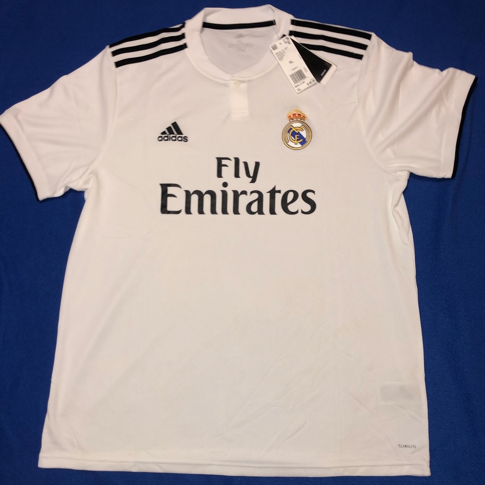 🛑sold🛑Last day available!! Adidas Real Madrid - Picture 1 of 4